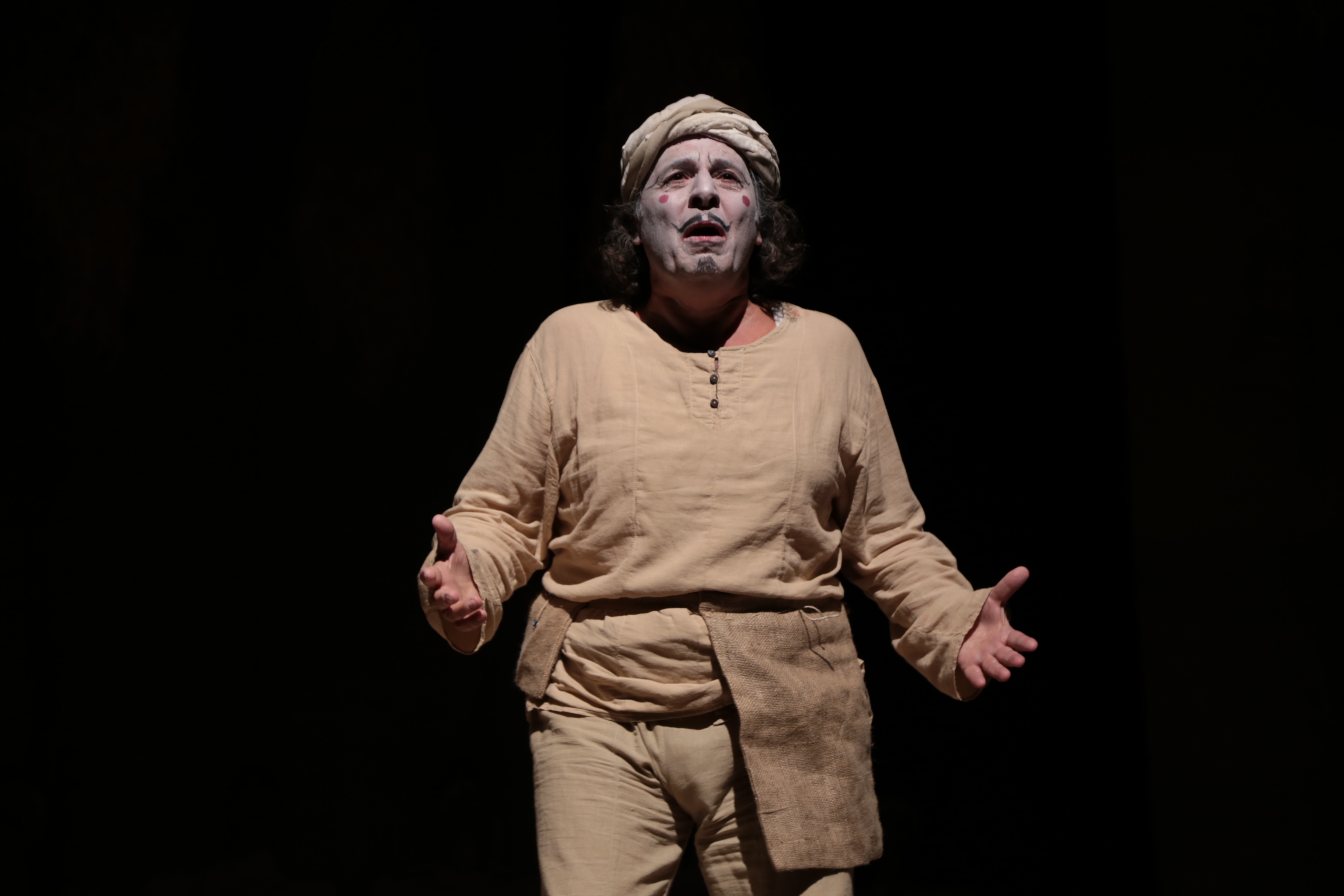 “Oyunculuğun Yanı Sıra Bir Anlatma Tutkunuyum”